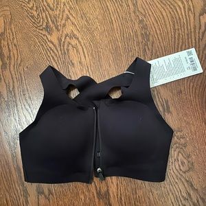 Lu lu lemon sports bra (Enlite Bra *Zip Front) 34D